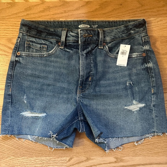 Old Navy Women's High-Waisted O.G. 3" Cut-Off Jean Shorts - Picture 3 of 6